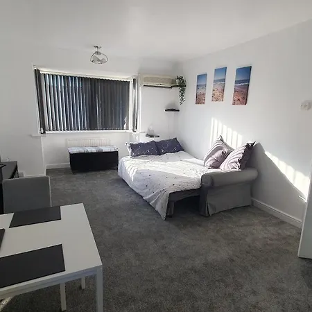 Seaside 2 Bed Flat Sleeps 6 Apartment Lee-on-the-Solent Exterior photo