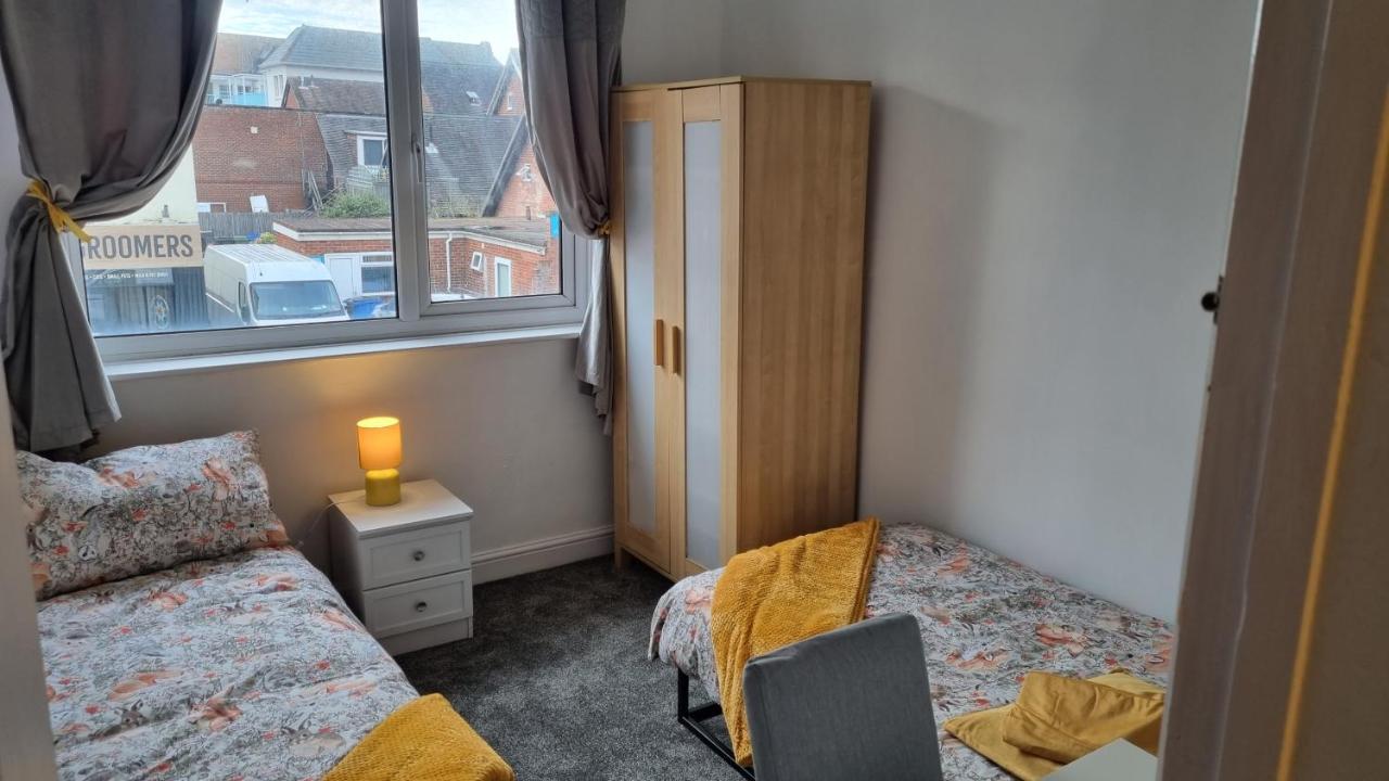 Seaside 2 Bed Flat Sleeps 6 Apartment *
