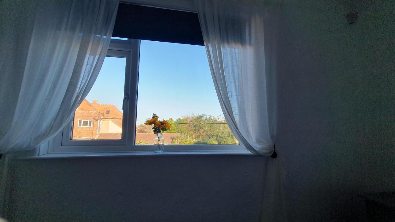 Apartment Seaside 2 Bed Flat Sleeps 6 *
