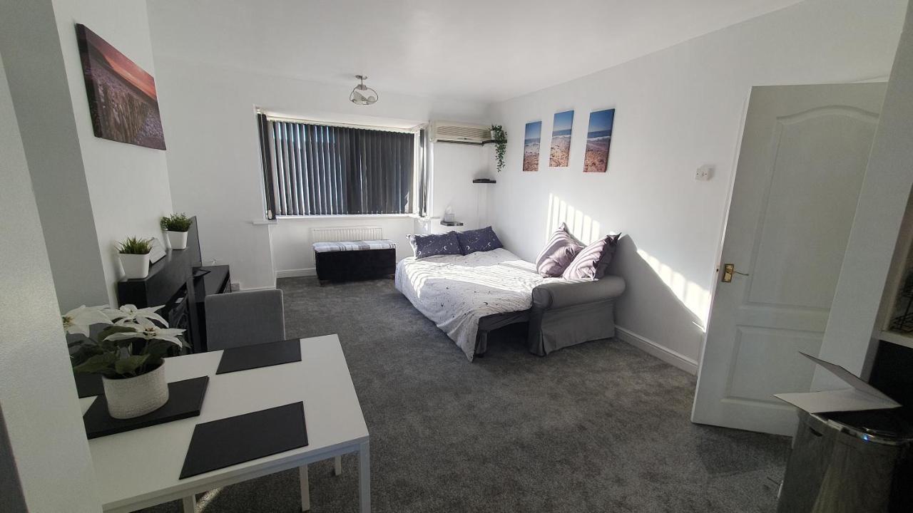 Apartment Seaside 2 Bed Flat Sleeps 6 *