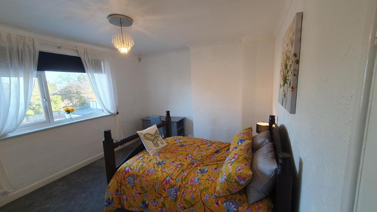 Seaside 2 Bed Flat Sleeps 6 Apartment Lee-on-the-Solent